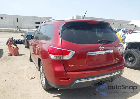 2014 Nissan Pathfinder Platinum z USA, uszkodzony, nr VIN 5N1AR2MM3EC729226